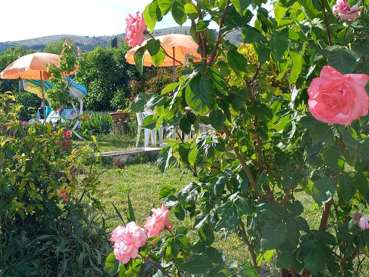 Alloggio Taddei Barisciano Bagian luar foto