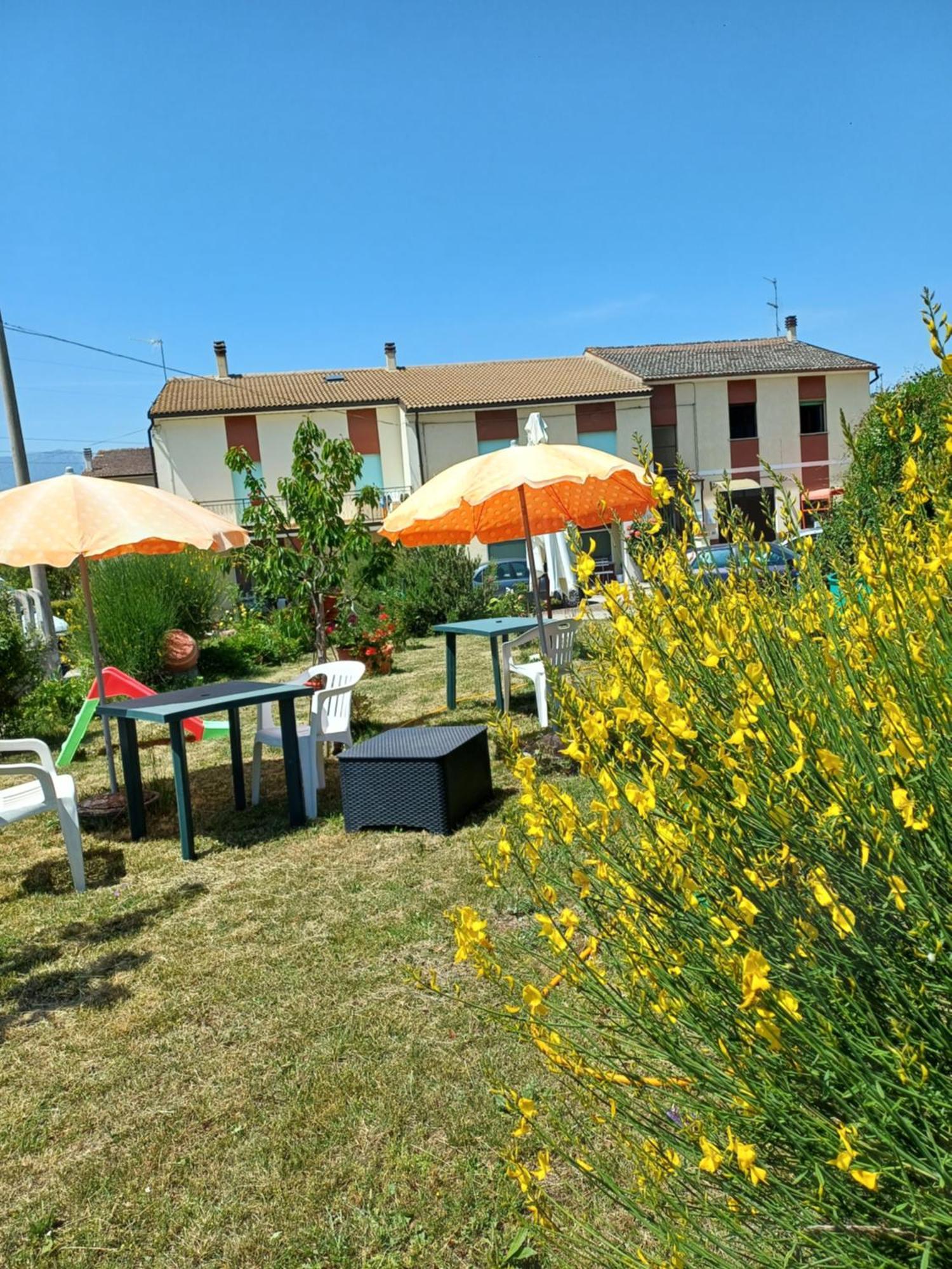Alloggio Taddei Barisciano Bagian luar foto